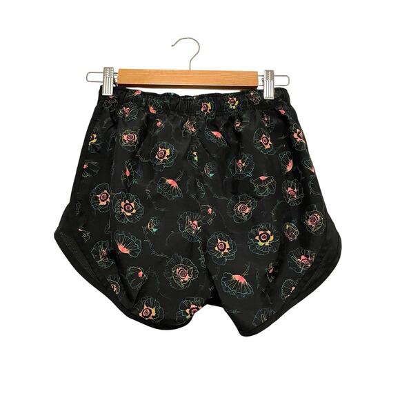 Nike Tempo Dri-Fit‎ Shorts Women Size XS Black Floral Running Lined Active Mesh - Picture 2 of 4